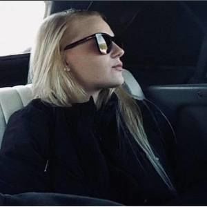 Meet your Posher, Jessica